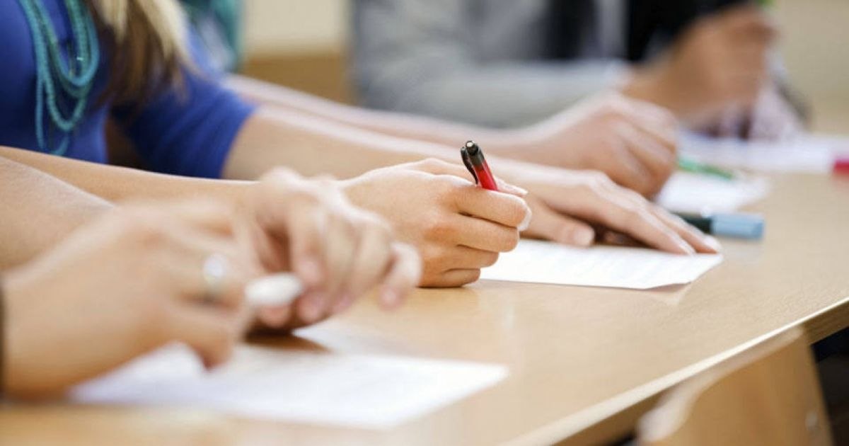Bacalaureat 2026: măsuri speciale din cauza caniculei. Cum se pregătesc școlile pentru examene