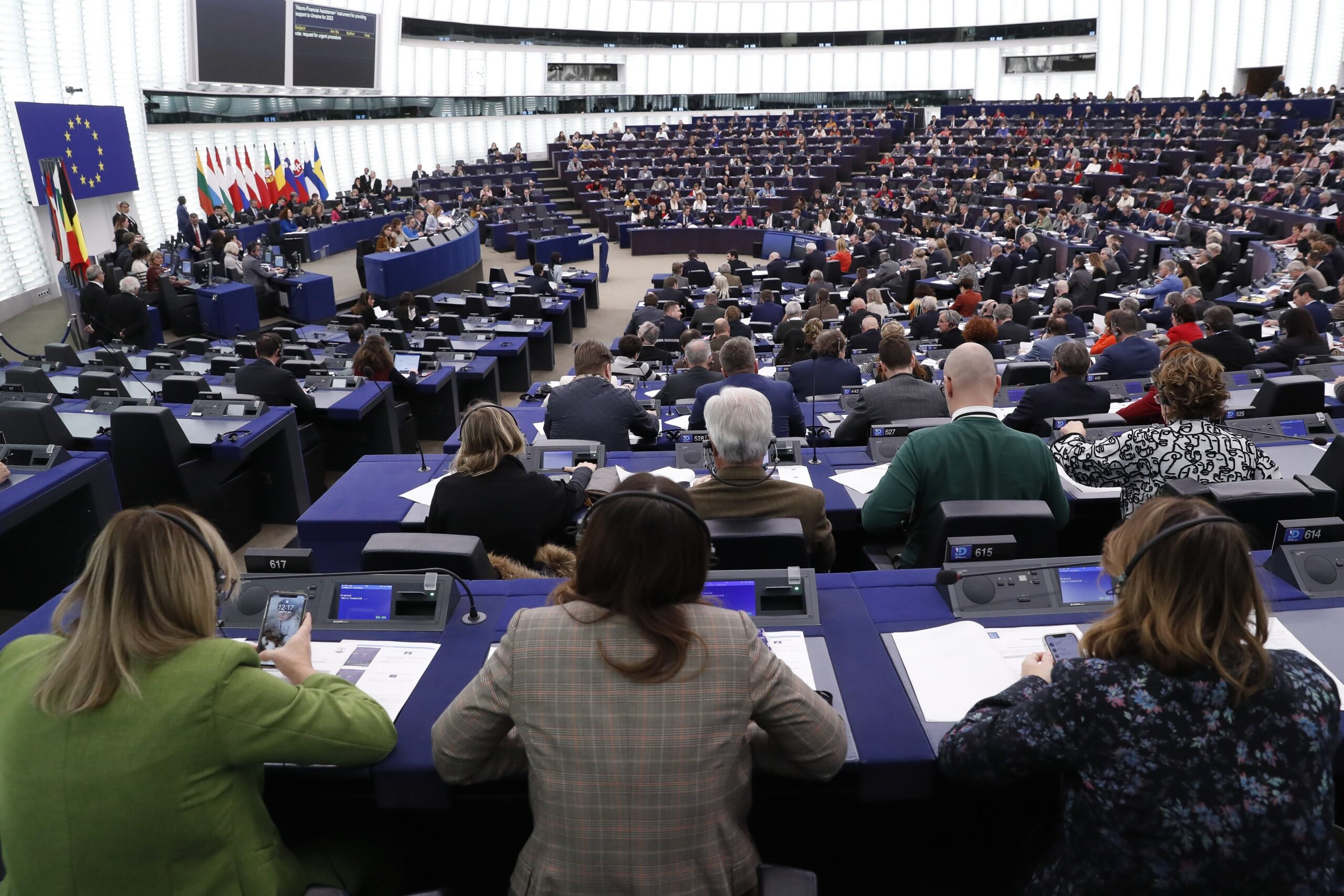 Delegația română din Grupul S&D a susținut în Parlamentul European garanții suplimentare pentru fermieri în aplicarea taxei europene pe carbon