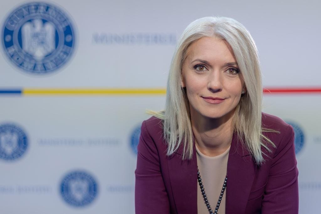 Alina Gorghiu, invitată la „Interviurile Adevărul” de la ora 13: despre tensiunile din PNL și cine ar putea conduce noul guvern