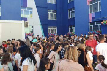 Profesorii încă nu știu cum vor acorda note de luni încolo. Cel mai negru debut de an școlar din ultima perioadă: „Nu mă aștept la nimic bun în învățământ”
