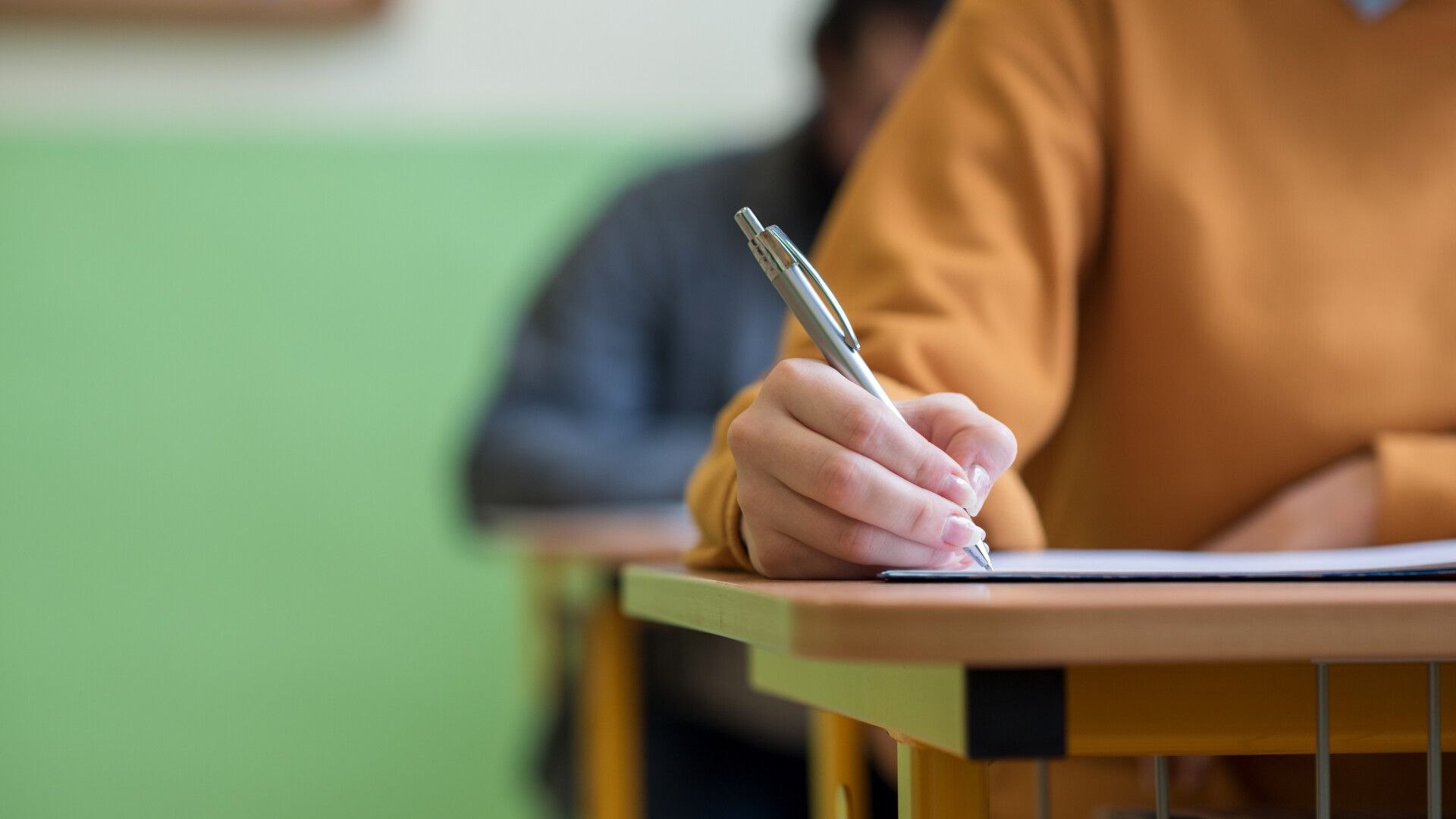 Greșeala din baremul de la Logică, modificată de Ministerul Educației după reclamațiile părinților și profesorilor: „Nu e din cauza căldurii”