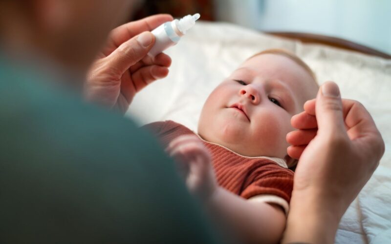 Când se face lavaj nazal copiilor și când se folosește aspiratorul. Răspunsul unui medic ORL
