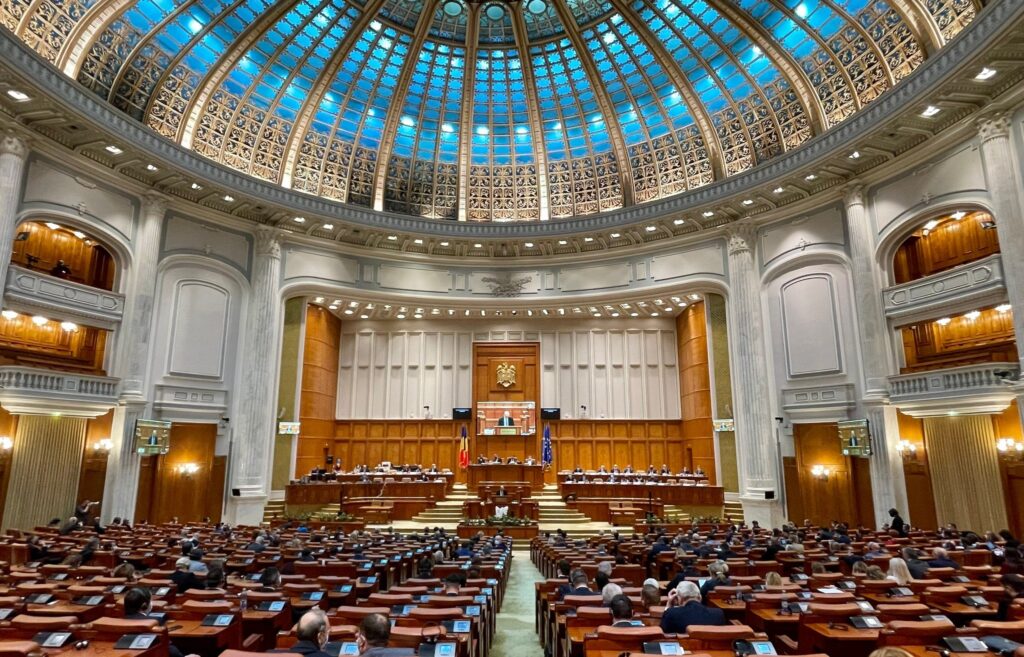 Cum poate fi forțat Parlamentul să voteze noul Guvern: președintele poate opri blocajul politic