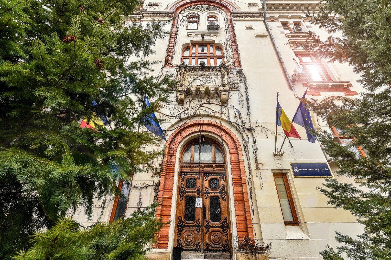 Cum vor fi aleși viitorii directori de școli. Ministerul Educației introduce probe eliminatorii și evaluări digitale în noua metodologie