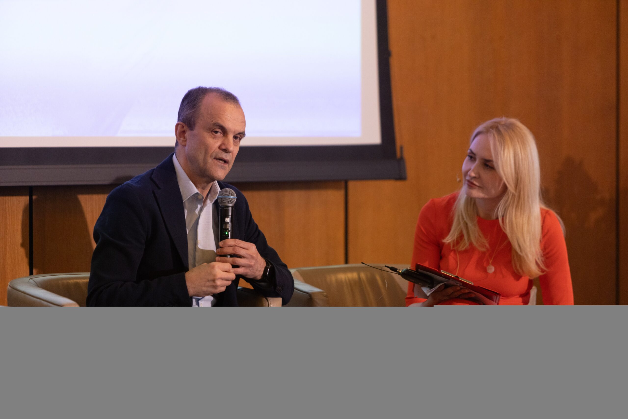 Lecția de la „Marie Curie”. Medicul care a dus o „comună” de copii la tratament în străinătate pentru a-i salva