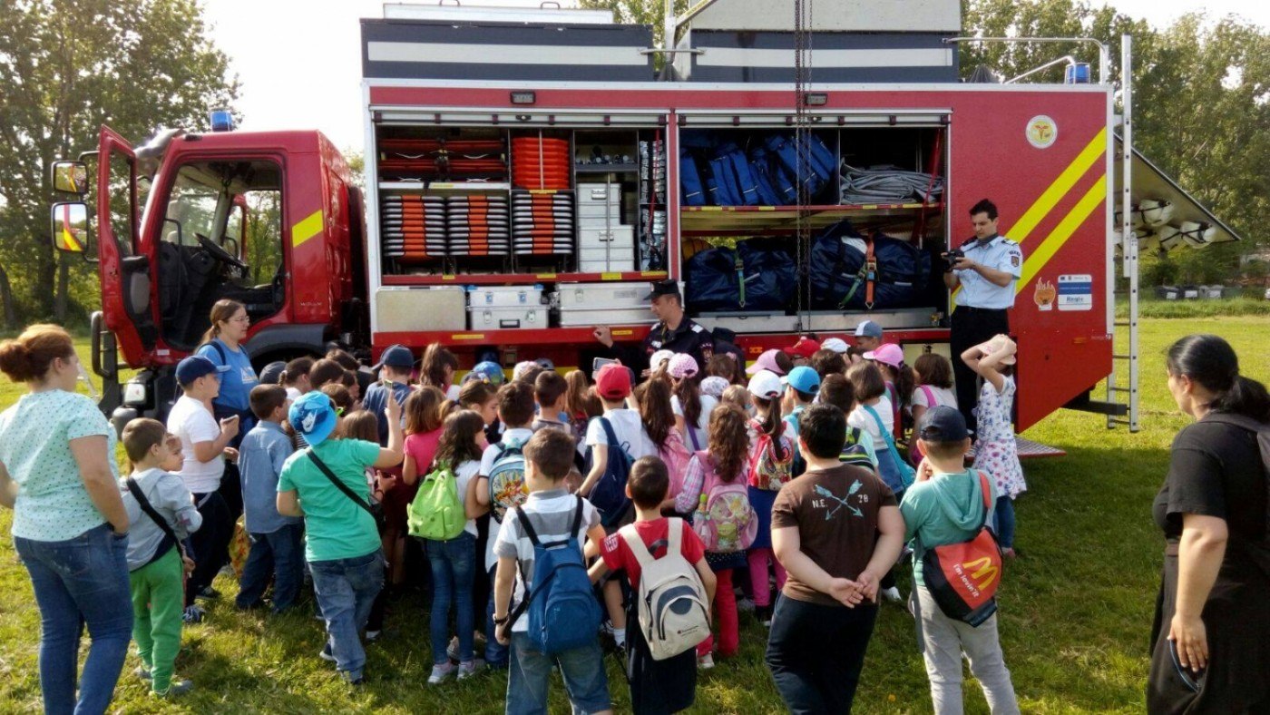 „Școala Altfel și „Săptămâna Verde”, între „prosteală pe banii părinților” și „ocazii educaționale excelente”. Ce solicită părinții