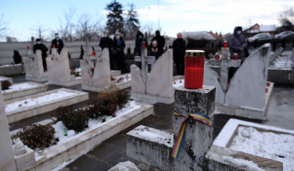 Șapte lucruri pe care ar trebui să le știm despre moarte potrivit celor care ghidează oamenii în ultimele clipe