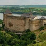 O parte din zidul unei cetăți care a aparținut lui Ștefan cel Mare s-a prăbușit