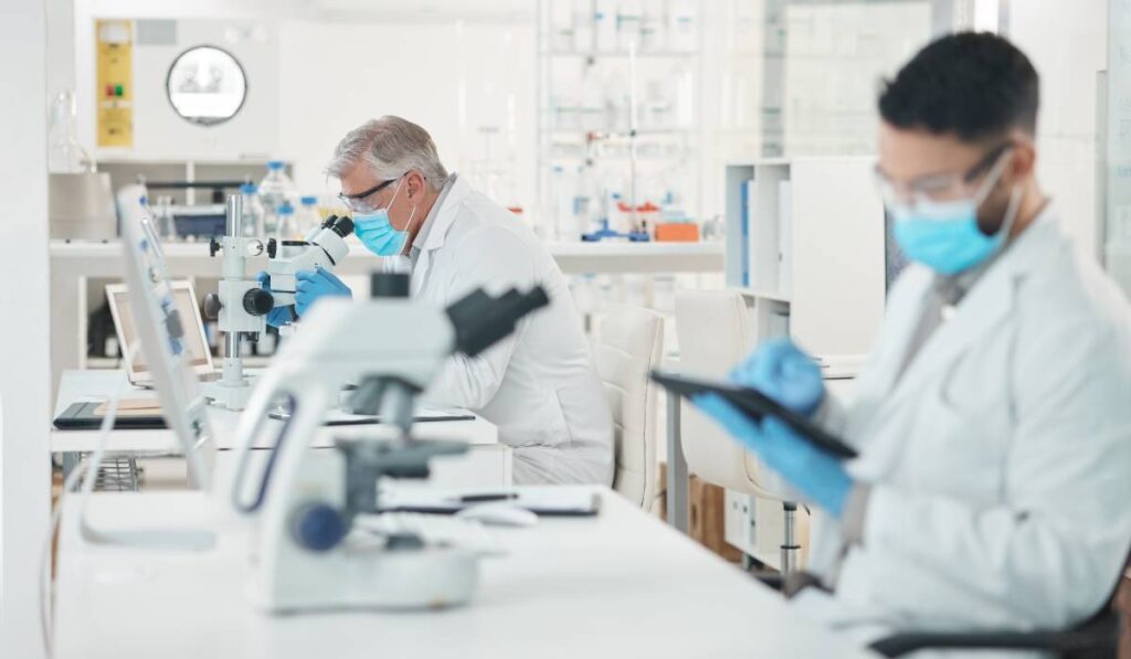 Ce este imunoterapia și cum poate schimba lupta cu cancerul