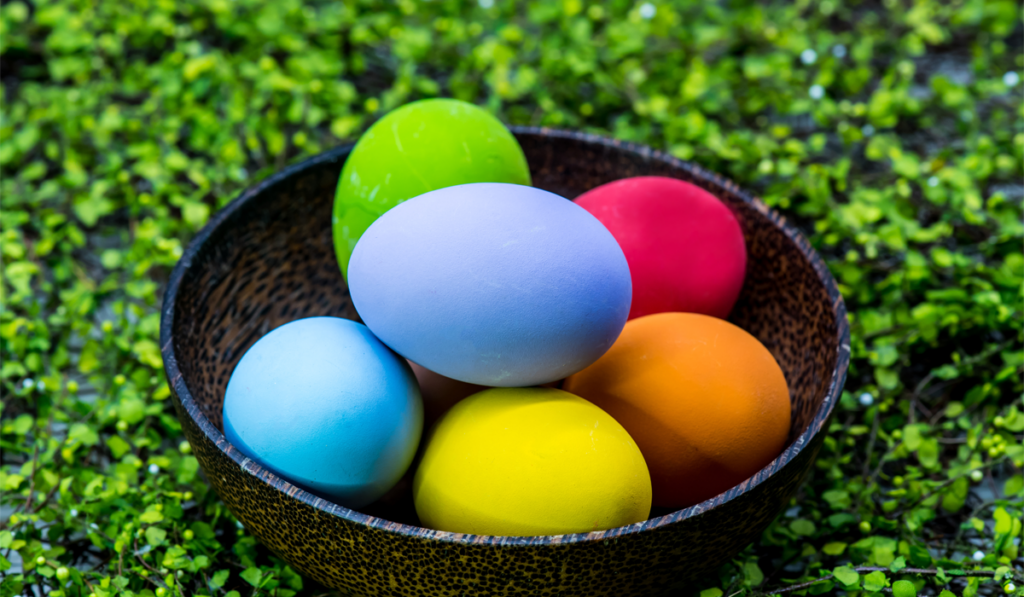 „Misterul” nuanțelor culorilor ouălor de Paște, descifrat de Andreea Ciubotaru, laureata Galei Doctorului Digital