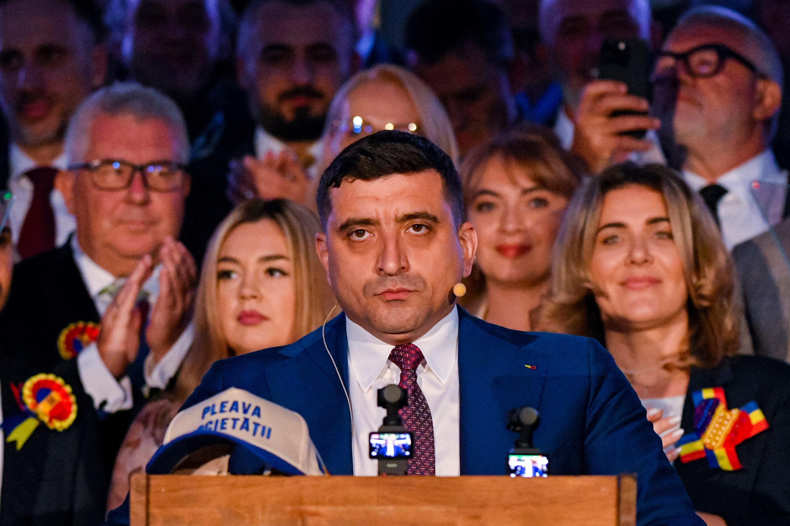AUR propune un plan în 10 puncte pentru reducerea cheltuielilor statului: Guvern cu 10 ministere, restructurări ample și tăierea ajutoarelor externe