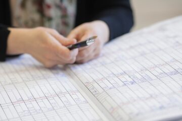 Gradația de merit în 2026. Ce profesori pot primi bani în plus la salariu din septembrie