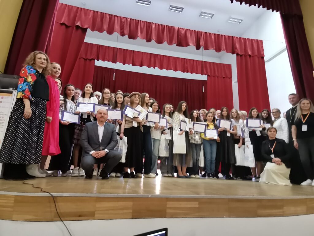 Cine sunt câștigătorii Olimpiadei de „Cultură și spiritualitate românească”. Ocupanții locului I se pot înscrie la liceu fără examen