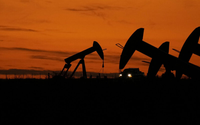 Prețul petrolului crește din nou, după ce Trump a calificat oferta de pace a Iranului drept „total inacceptabilă”