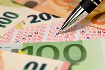 Au câștigat 8.000.000 de euro la loto după doar câteva zile de când erau împreună