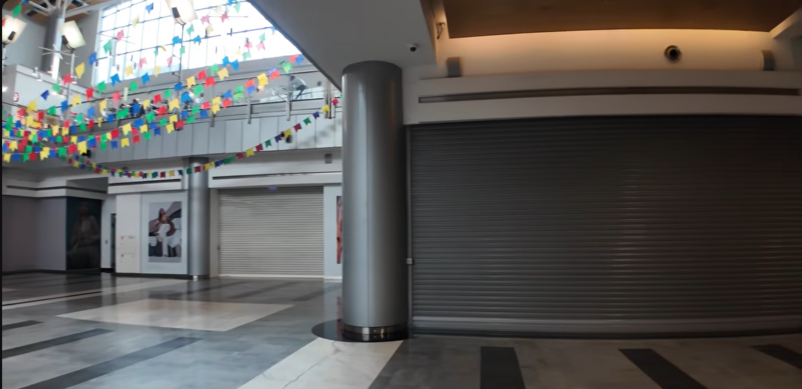 Un mall „semi-apocaliptic” scoate în evidență dificultățile economice ale Rusiei