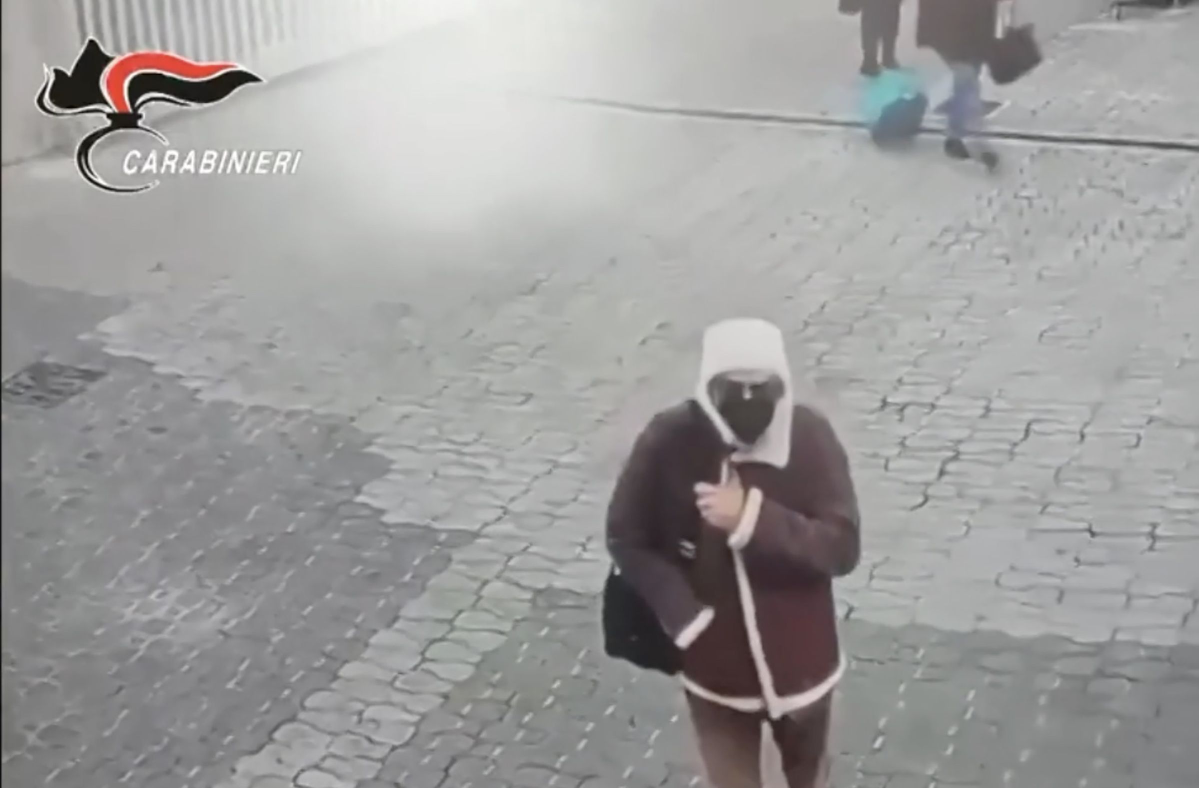 Italia confiscă aur, vile de lux și sume de bani provenite din traficul de droguri al mafiei siciliene
