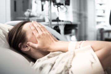 Numărul cazurilor de cancer crește alarmant. Medicii avertizează: „Riscăm să ne confruntăm cu o criză oncologică fără precedent”.