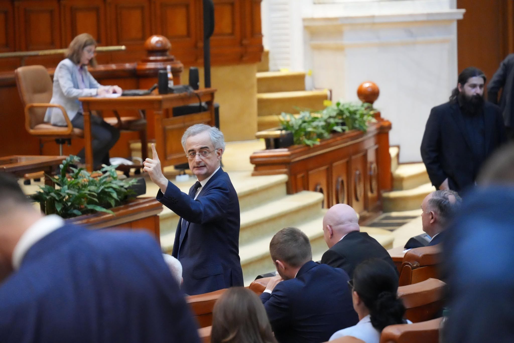 Liberalii nu cred că guvernul propus de Tomac va trece de vot. Andronache (PNL): „E controlat de PSD”