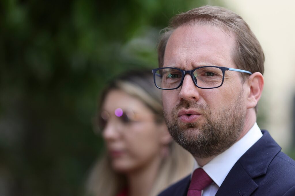 USR respinge un guvern monocolor PSD. Dominic Fritz propune un executiv minoritar PNL-USR-UDMR