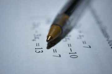 Bacalaureat 2026. Elevii dau miercuri proba la Matematică sau Istorie, cu o zi mai târziu față de calendarul inițial