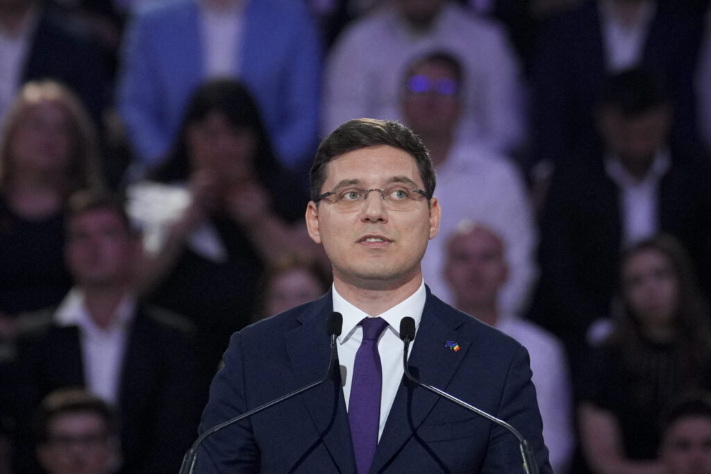 Partidele democratice, când se aliază cu AUR, pierd din credibilitate