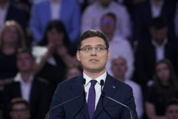 Partidele democratice, când se aliază cu AUR, pierd din credibilitate
