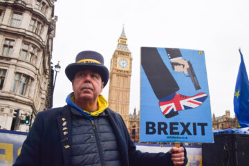 Două treimi dintre cetățenii UE susțin reîntoarcerea Regatului Unit în UE. Britanicii regretă Brexit-ul