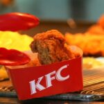 Ce produs de top de la KFC a fost numit de fondatorul Sanders „oribil”