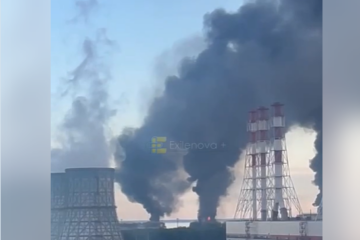 Cel mai mare terminal petrolier din Rusia a luat foc la Sankt Petersburg după un atac cu drone