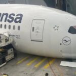 Un Boeing 787 s-a prăbușit în timp ce stătea pe loc
