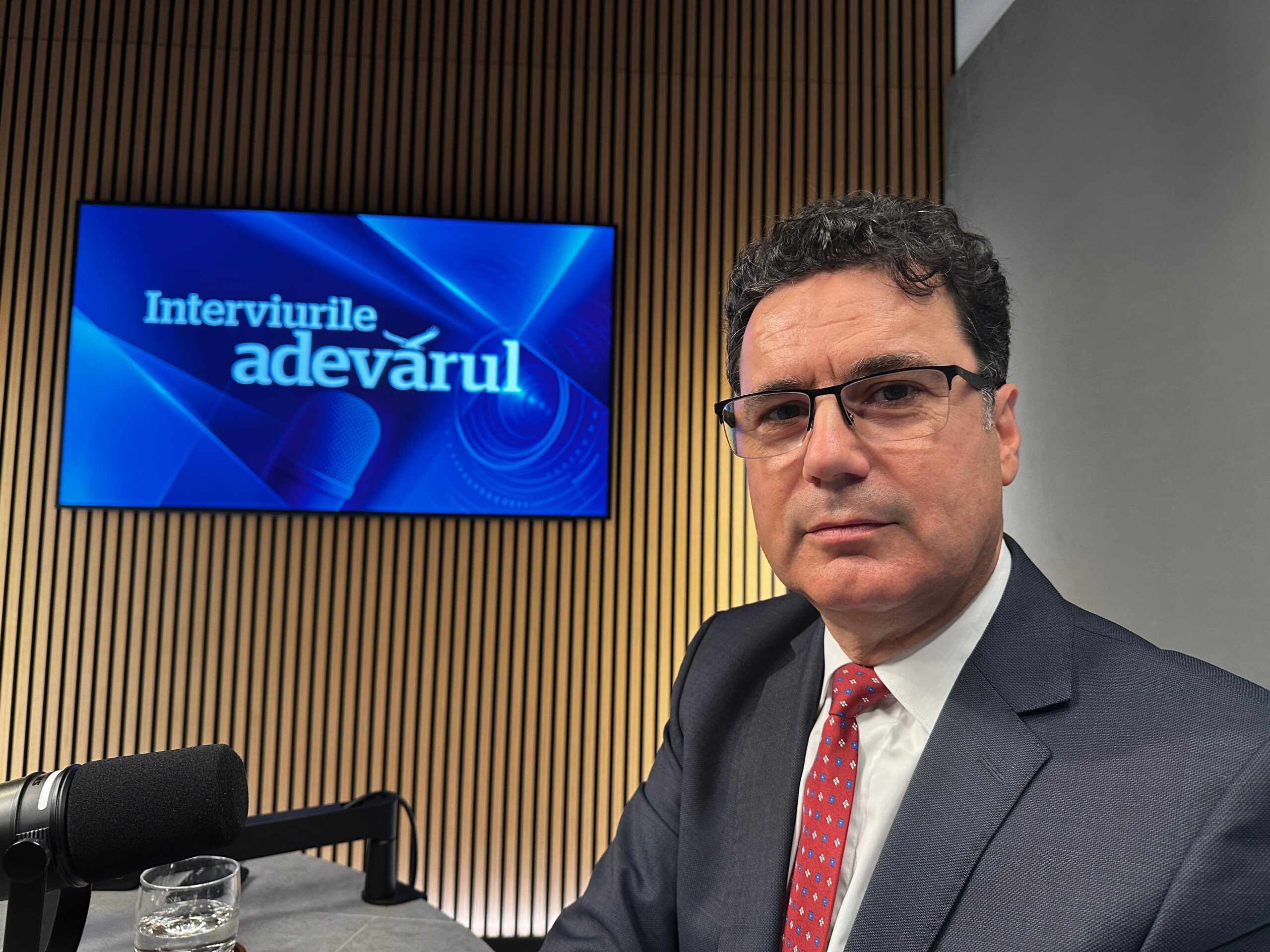 Rectorul SNSPA: „România are nevoie de un armistițiu politic”. Ce soluție propune Remus Pricopie pentru a depăși blocajul actual