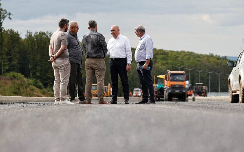 Premierul Ilie Bolojan a verificat șantierul Autostrăzii Transilvania. Când se va circula pe cei 40 de km între Cluj și Zalău