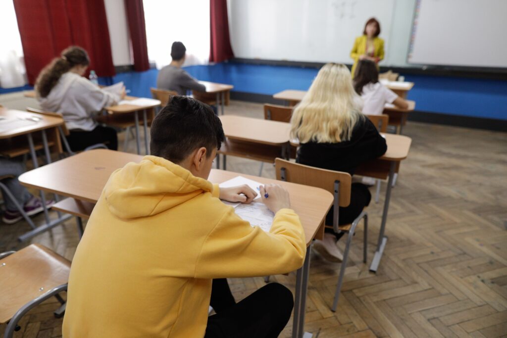 Șeful ISJ Alba acuză că unele școli îi lasă intenționat corigenți pe elevii slabi pentru a nu afecta rezultatele la Evaluarea Națională