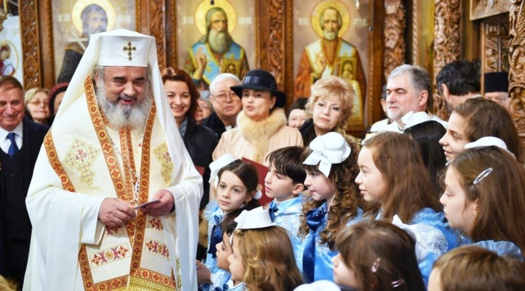 De anul viitor, elevii ar putea fi puși să meargă la biserică pentru a fi evaluați la Religie. Expert: „O sursă generatoare de inechitate”