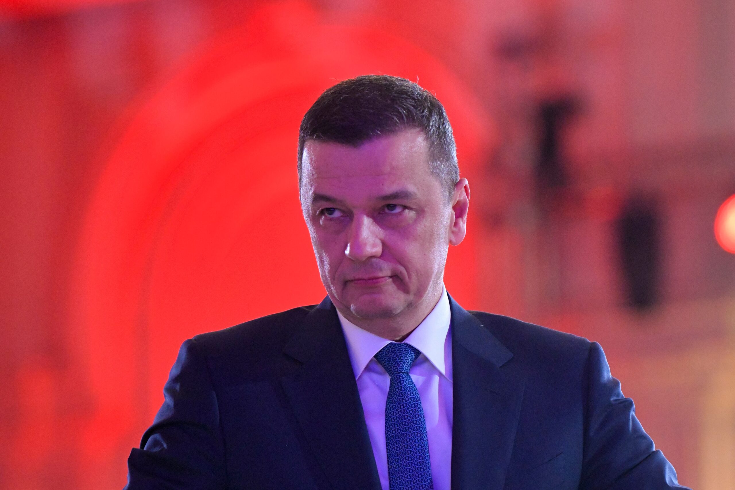 Grindeanu: „PSD nu votează legea salarizării în forma actuală”. Liderul social-democraților propune o „comisie de criză” în Parlament