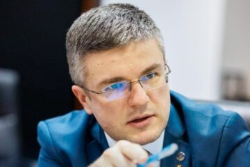 Ministrul Economiei, amendat pentru întârziere în selectarea administratorilor la cinci companii. „Mi se impută sute de zile în care nici nu eram ministru”