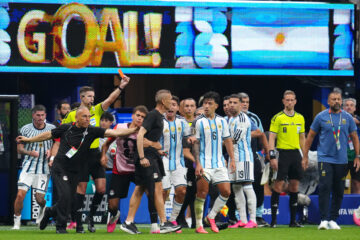 Argentina s-a calificat în semifinalele Campionatului Mondial după victoria cu 3-1 împotriva Elveției
