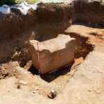 un sarcofag roman intact, găsit după 1500 de ani