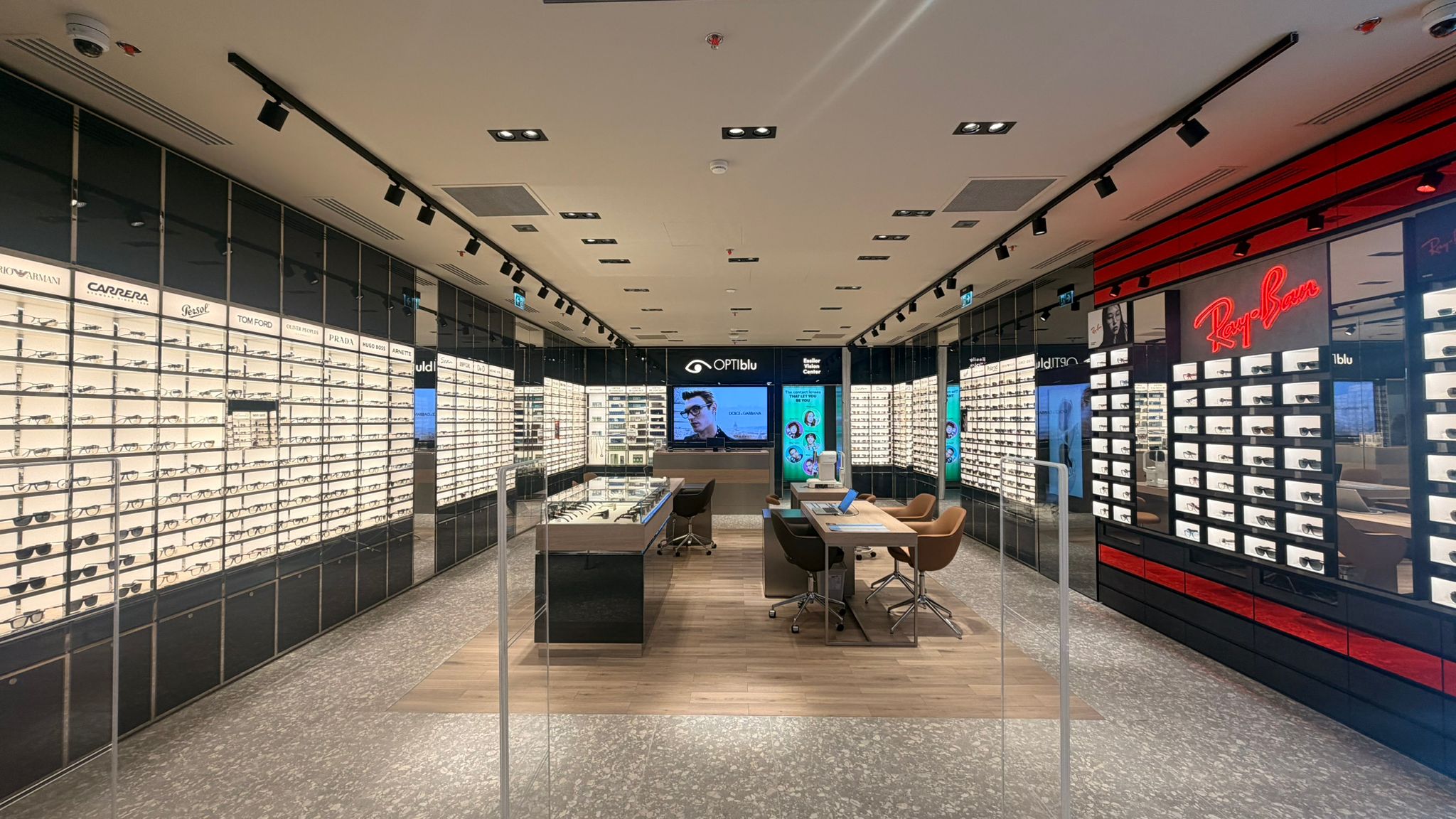 Magazinul OPTIblu Din Mall Vitan București, Acum într-un Nou Spațiu Modern
