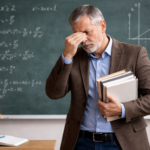 Materiile de Bacalaureat care rămân fără profesori. De ce nimeni nu mai vrea să predea Matematică, Fizică sau Chimie