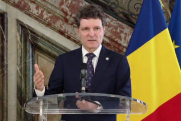 Nicușor Dan a promulgat legile necesare pentru jaloanele din PNRR și ratificarea Acordului SAFE. Avertisment privind modificarea legislației referitoare la decarbonizare