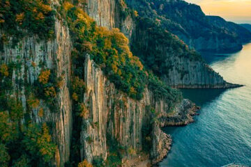 Coloanele de la Bartin, o minune naturală veche de milioane de ani