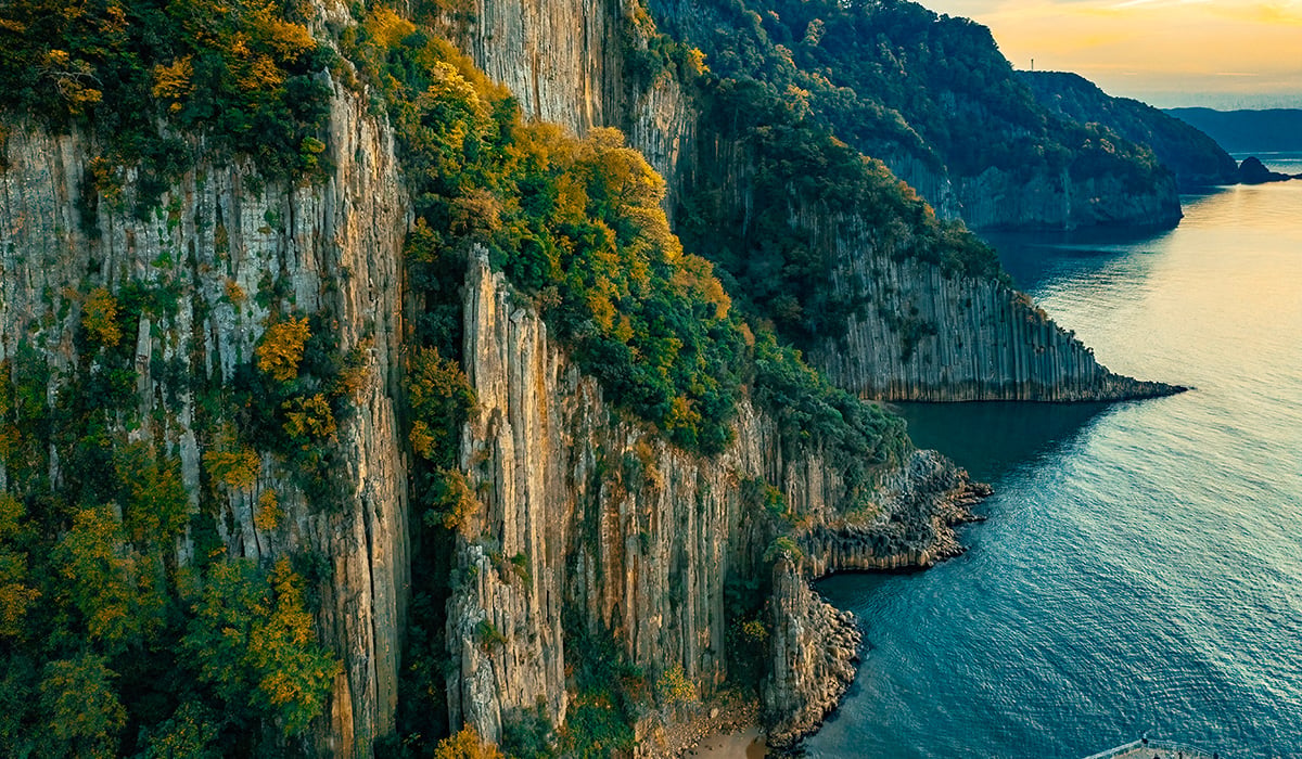 Coloanele de la Bartin, o minune naturală veche de milioane de ani
