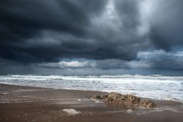 Următoarea furtună tropicală din Atlantic se va numi Dolly. Nu are legătură cu moartea lui Dolly Parton