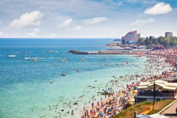 Cât costă două nopți de cazare la mare și la munte de Sfânta Maria. Prețurile pot ajunge și până la 4.000 de lei
