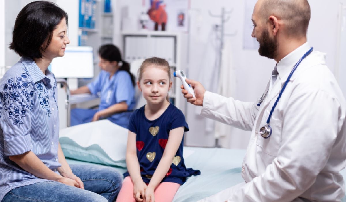 Drumul absurd al medicului dr. Mihai Grigoraș, medic oncohematolog pediatru care a săpat pe șantier pentru 250 de lei pe zi