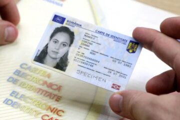 Haos cu noile cărți de identitate electronice. Ce să ai la tine când mergi la medic, cardul de sănătate sau buletinul?