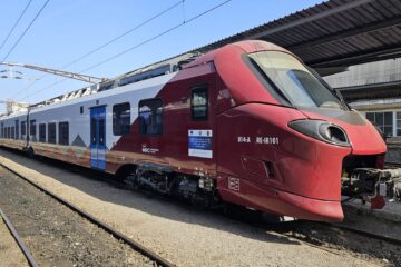 Elevii merg gratuit cu trenul și în anul școlar 2026-2027. Actele necesare pentru obţinerea biletelor şi abonamentelor gratuite