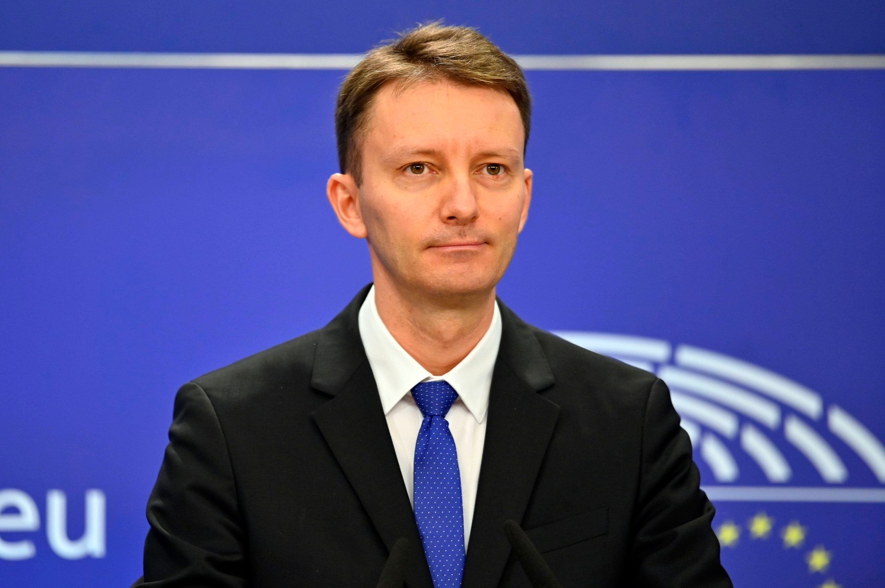PSD tatonează terenul înainte de votul în Parlament dat Guvernului Mureșan. Răspunsul categoric din sondajul lui Claudiu Manda